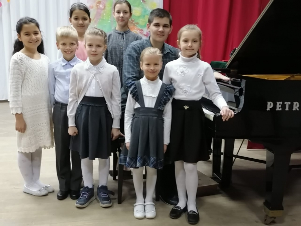 Концерт класса преподавателя Беловой Елены Ниловны.