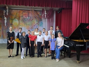 21 мая 2023 года в концертном зале Мостовской ДШИ состоялся концерт учащихся класса преподавателя фортепиано Берулиной Анны Руслановны.
